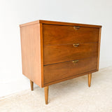 Bassett 3 Drawer Dresser