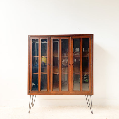 Mid Century Drexel Curio Cabinet