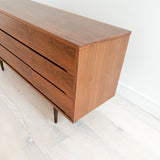 9 Drawer Dresser on Tapered Legs