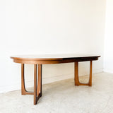 Broyhill Emphasis Dining Table w/ 2 Leaves