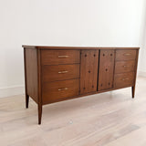 Broyhill Saga Low Dresser