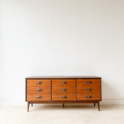 Mid Century 9 Drawer Dresser with Sculpted Drawer Pulls by Bassett – Atomic Furnishing & Design