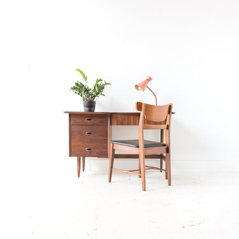 Mainline Asymmetrical Desk