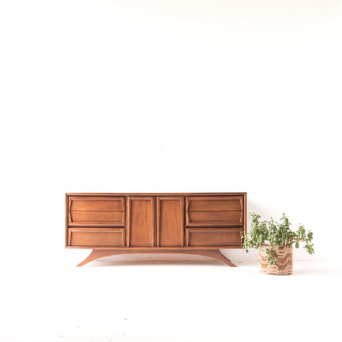 kroehler mid century modern dresser Kroehler Chest of Drawers VINTAGE ON POINT