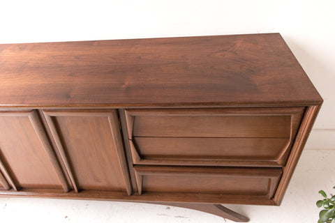 Mid Century Modern Kroehler Dresser – Atomic Furnishing & Design