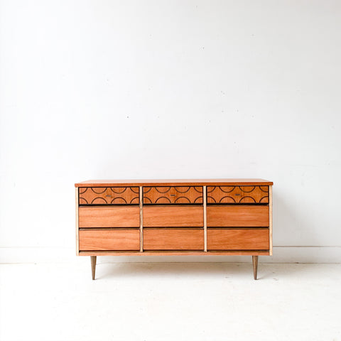 Mid Century Modern 9 Drawer Dresser By Bassett Mid Century Modern 9 Drawer Dresser By Bassett