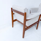 Pair of Mid Century Modern Paoli Lounge Chairs with New Upholstery