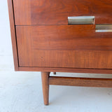 Mid Century Modern American of Martinsville Dresser