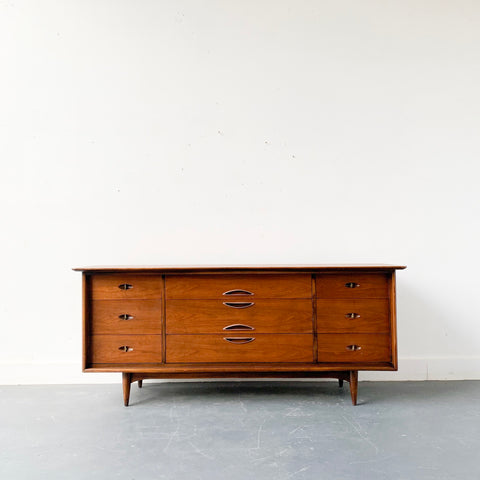 Mid Century Modern Low Walnut Dresser with Curved Top – Atomic Furnishing & Design Mid Century Modern Low Walnut Dresser with Curved Top – Atomic Furnishing & Design